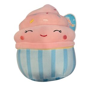 NWT DIEDRE THE CUPCAKE SQUISHMALLOW 7.5". PLUSH TOY. KELLYTOY.